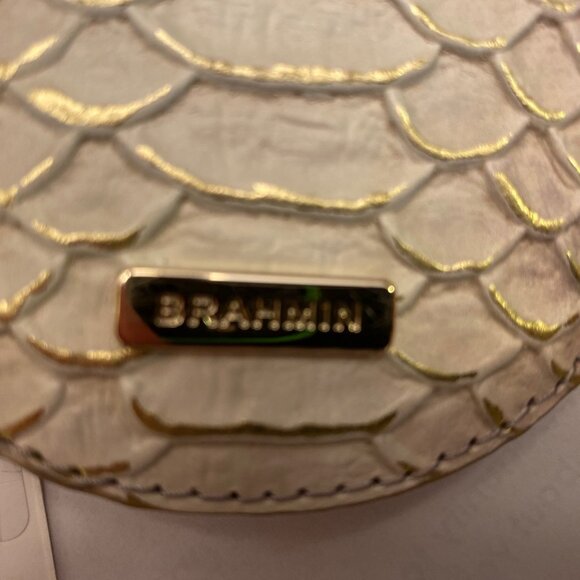 Authentic Zip-Around Brahmin Embossed Leather Coin Purse. 3-7/8" Diameter NWT - Picture 6 of 10
